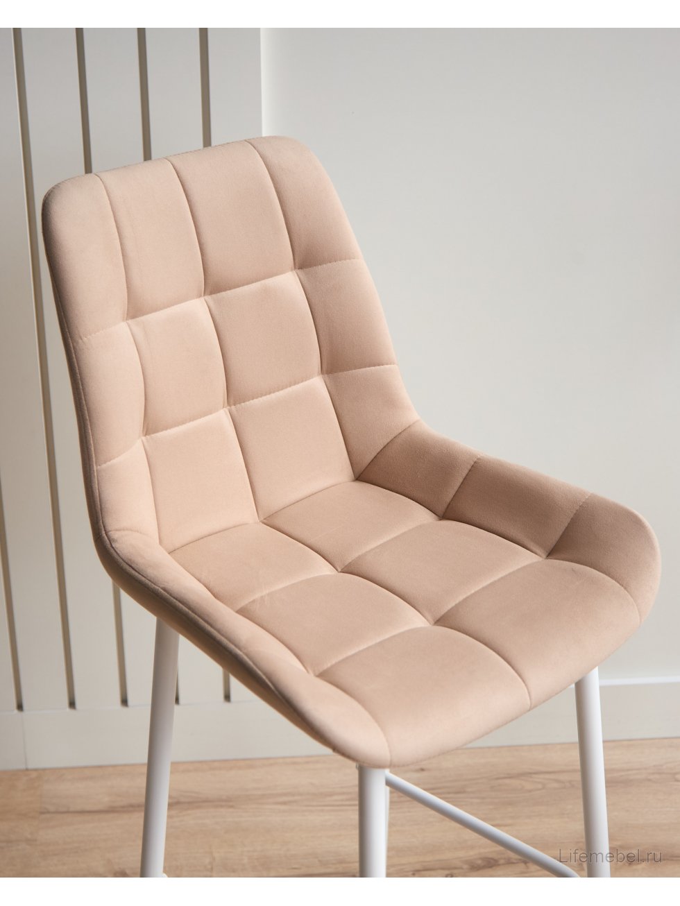 Полубарный стул Челси бежевый (zd 210) / белый