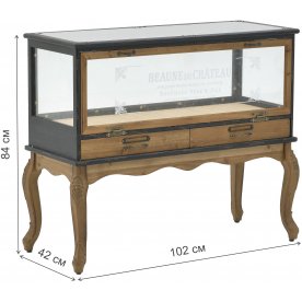 Витрина Avril