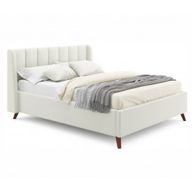 Двуспальная кровать Betsi