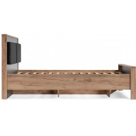 Двуспальная кровать Тхан