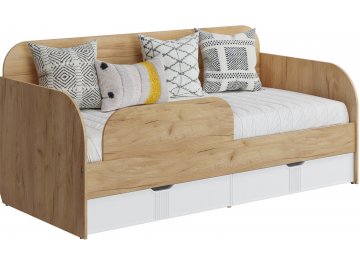 Кровать из дерева Эмилия