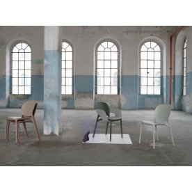 Пластиковый стул 005/238058