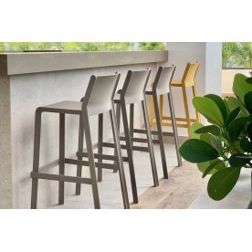 Стул пластиковый барный Trill Stool тортора