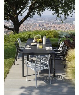 Стул пластиковый Doga Bistrot белый