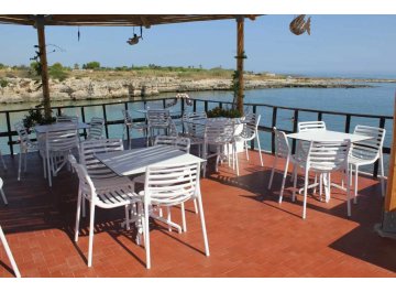 Стул пластиковый Doga Bistrot