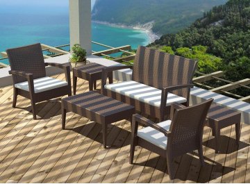 Пластиковый стол Miami Lounge