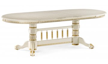 Деревянный стол Кантри