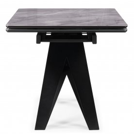 Стеклянный стол Блэкберн