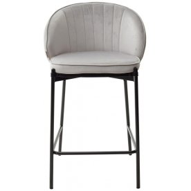 Полубарный стул Wendy 