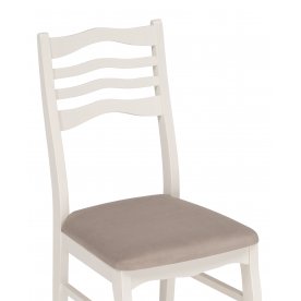 Деревянный стул Амадиу