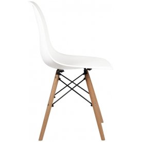 Пластиковый стул Eames