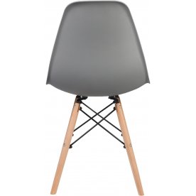 Пластиковый стул Eames