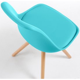 Пластиковый стул Lars