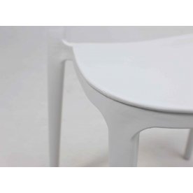 Пластиковый стул Olaf