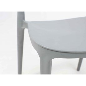 Пластиковый стул Olaf