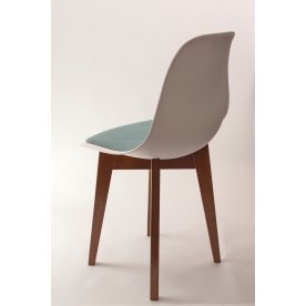 Пластиковый стул Сашш