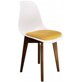 Пластиковый стул Сашш