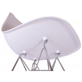 Пластиковый стул Eames
