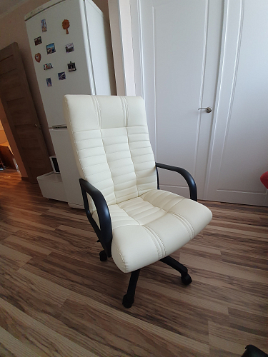 Компьютерное кресло Атлант 1 черное фото покупателя 9