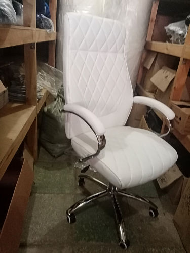 Компьютерное кресло Monte белое фото покупателя 10