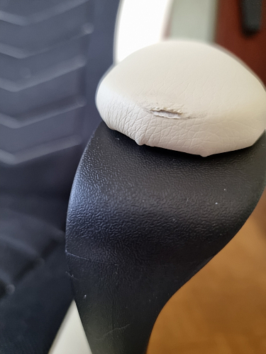 Компьютерное кресло Gamer черное / бежевое фото покупателя 104