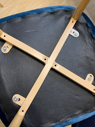 Стул на металлокаркасе Capri dark beige / white фото покупателя 100