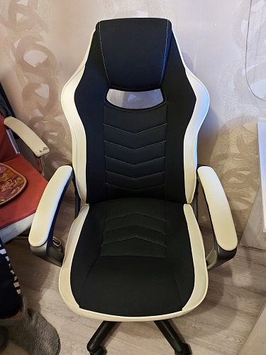 Компьютерное кресло Gamer черное / бежевое фото покупателя 131