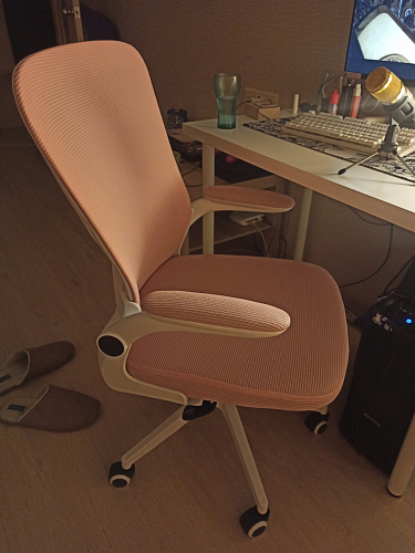 Компьютерное кресло Konfi light gray / white фото покупателя 152