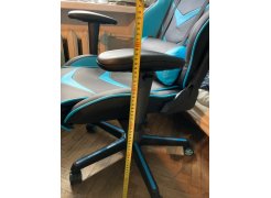 Компьютерное кресло Racer черное / голубое фото покупателя 143