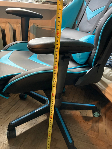 Компьютерное кресло Racer черное / бежевое фото покупателя 143