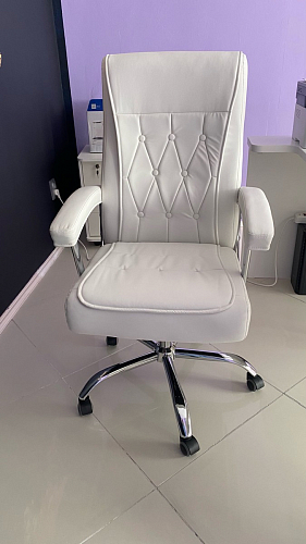 Компьютерное кресло Class white фото покупателя 10