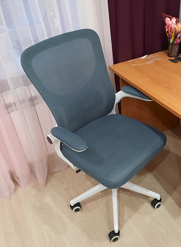 Компьютерное кресло Konfi light gray / white фото покупателя 278
