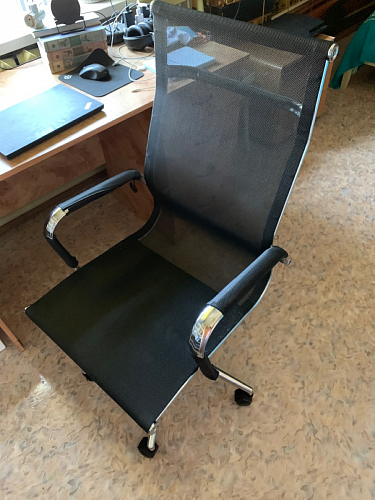 Компьютерное кресло Reus черное фото покупателя 16