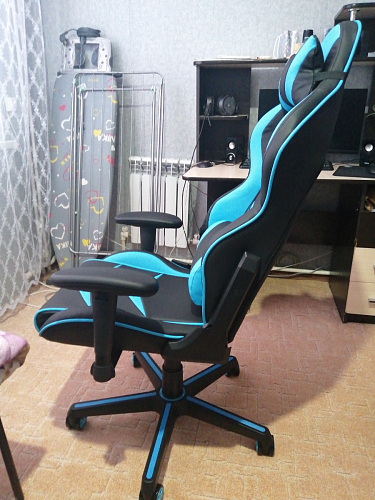 Компьютерное кресло Racer черное / бежевое фото покупателя 83