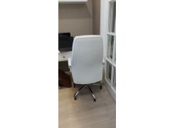 Компьютерное кресло Aragon белое фото покупателя 182