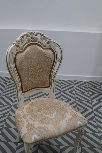 Кресло Bronte вишня с патиной из шоурума 7