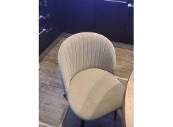 Стул на металлокаркасе Gabi 1 бежевый / черный с серебряными наконечниками фото покупателя 692