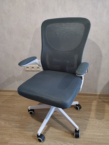 Компьютерное кресло Konfi gray / blue / white фото покупателя 66