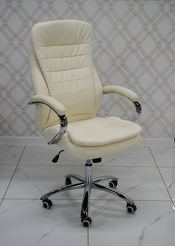 Компьютерное кресло Tomar кремовое из шоурума 1