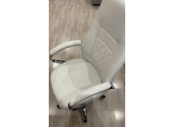 Компьютерное кресло Aragon белое фото покупателя 128