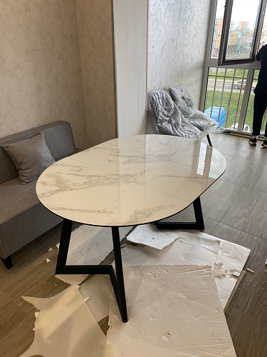 Стеклянный стол Алингсос 100(140)х100х76 мрамор серый / черная шагрень фото покупателя 8