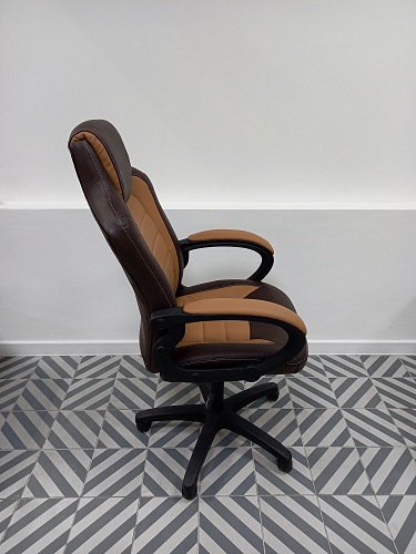 Компьютерное кресло Kadis кремовое из шоурума 4