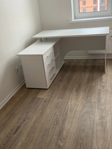 Компьютерный стол с тумбой КСТ-109 тумба слева фото покупателя 109