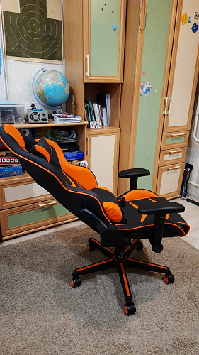 Компьютерное кресло Racer черное / красное фото покупателя 47