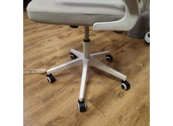 Компьютерное кресло Konfi light gray / white фото покупателя 162