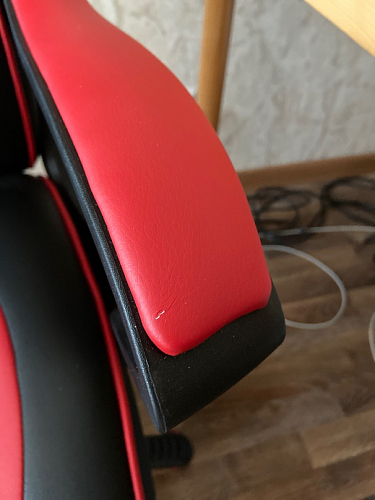 Компьютерное кресло Leon красное / черное фото покупателя 12