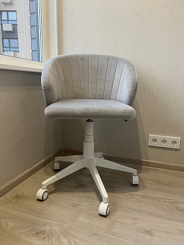 Компьютерное кресло Пард экокожа белый фото покупателя 141