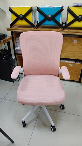 Компьютерное кресло Konfi dark gray / pink / white фото покупателя 135