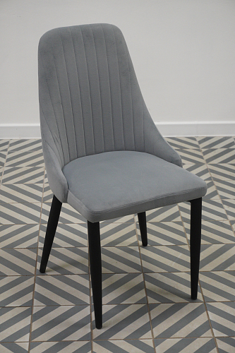 Стул на металлокаркасе Kora green / black из шоурума 9