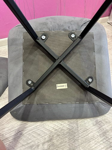 Стул на металлокаркасе Чилли К черный / зеленый фото покупателя 158